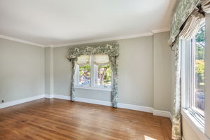 030_1690 Castilleja Ave