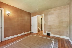 033_1690 Castilleja Ave