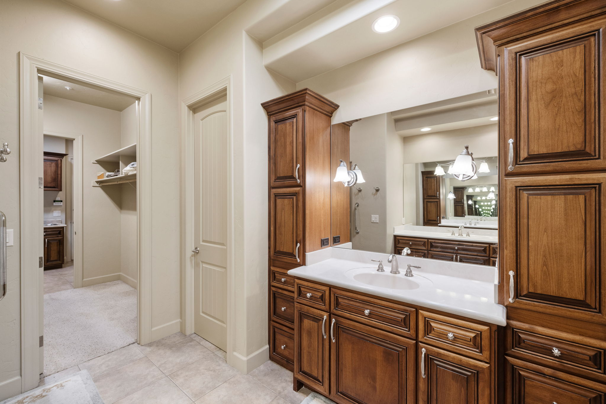 Primary Bathroom (2)