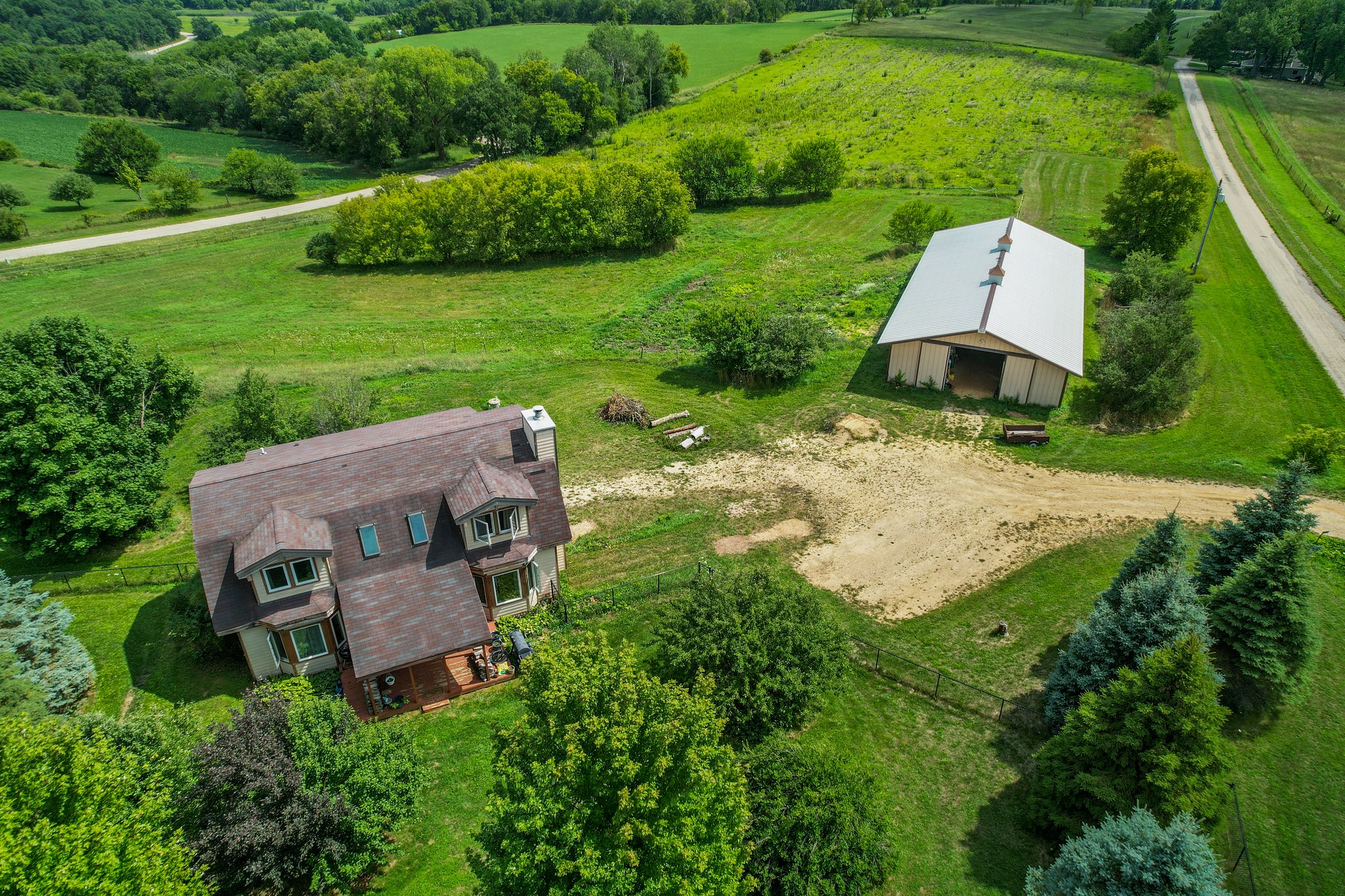 1690 Kestrel Ln, Blue Mounds, WI 53517 Step Inside Media