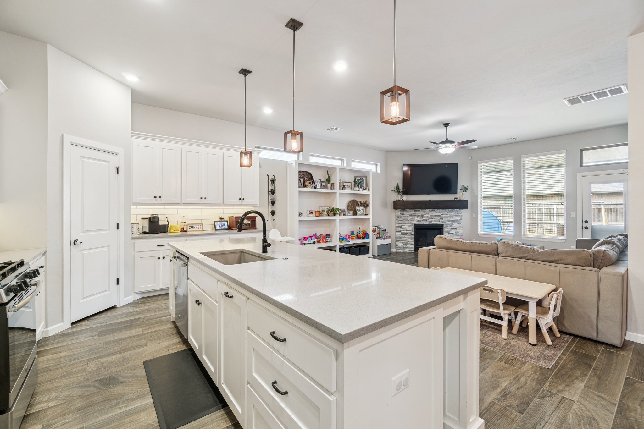 16901 Picasso Dr_019.jpg