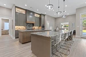 Commercial real estate media in Little Rock, Arkansas by Avery & Bryant
