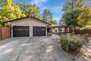 001_16904 Spencer Ave