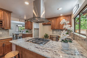 017_16904 Spencer Ave