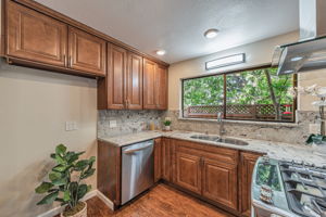 018_16904 Spencer Ave