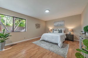 027_16904 Spencer Ave