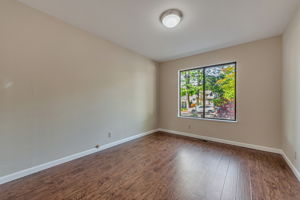 032_16904 Spencer Ave