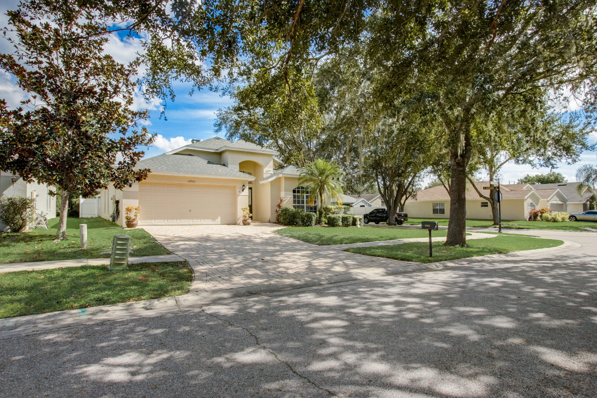 Hawkridge Rd-002