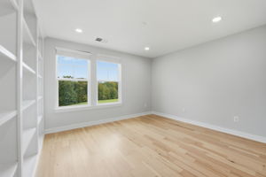 2nd Bedroom w golf course view