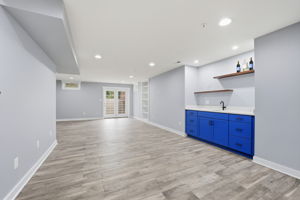 Recently renovated lower level w/ NEW wet bar