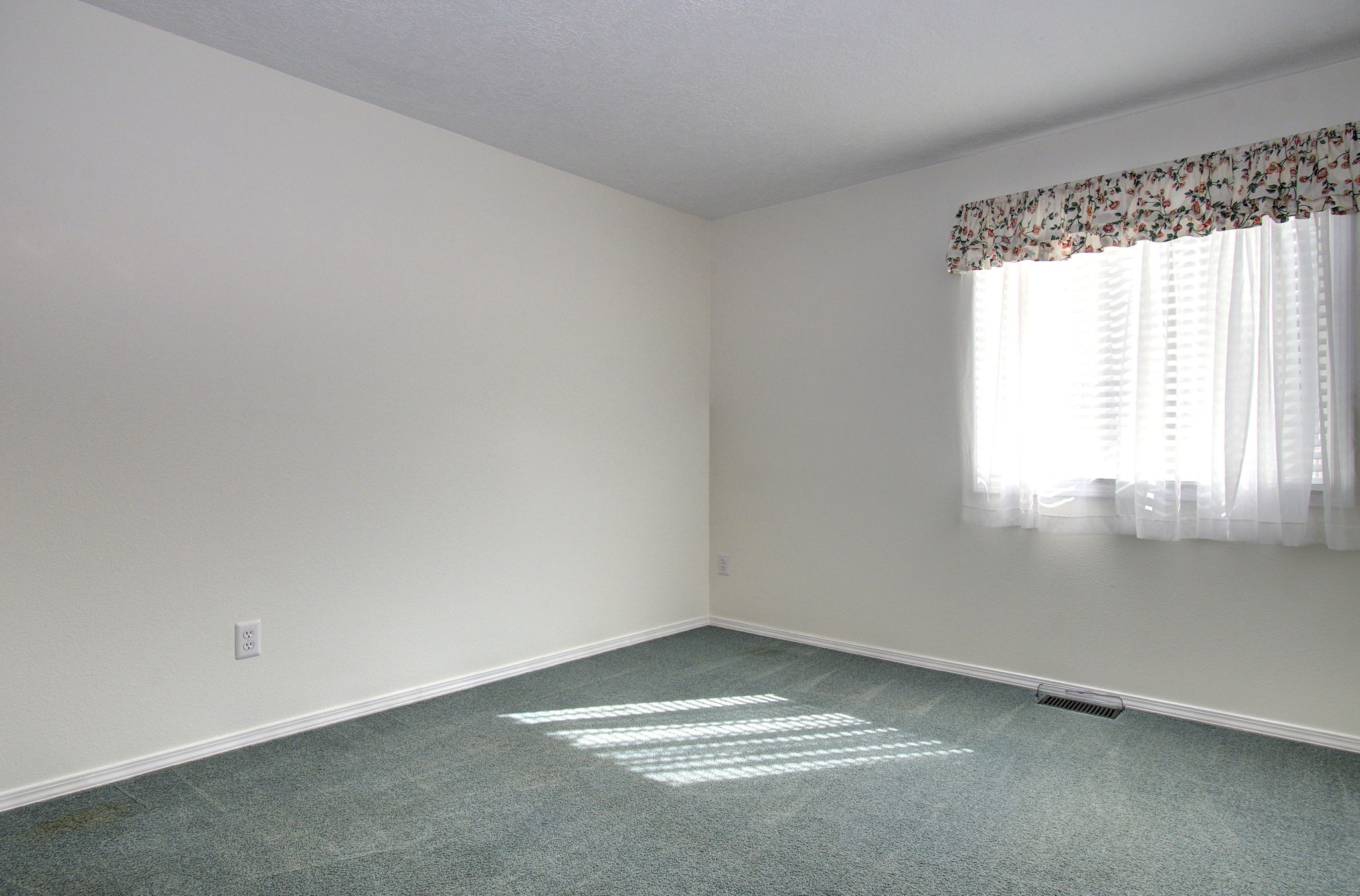 03 3rd bedroom