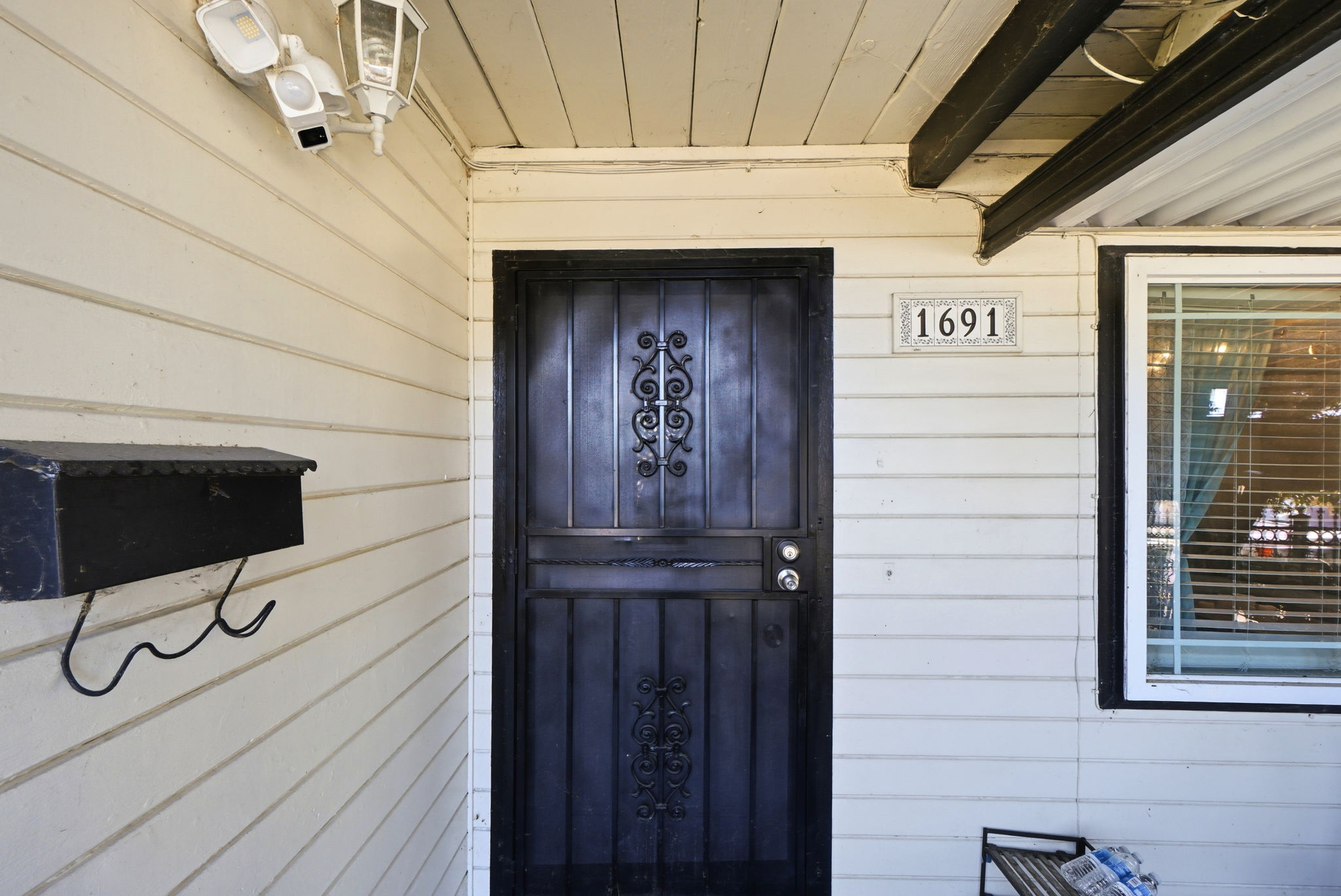  Photo 4
