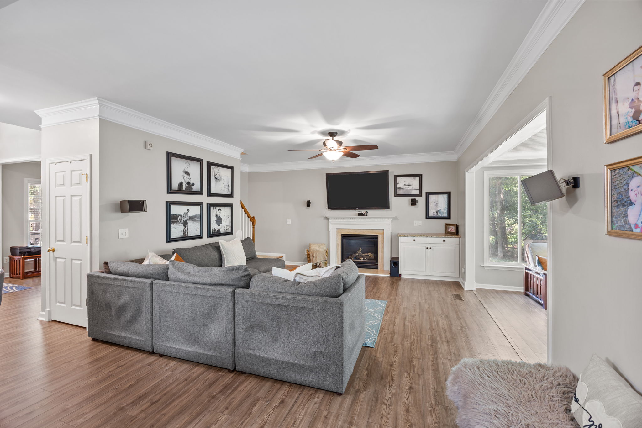 Ceiling fans in all the bedrooms and living areas
