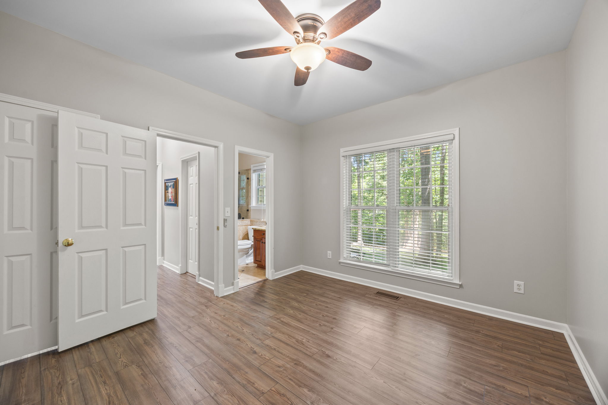 1st floor bedroom/bath