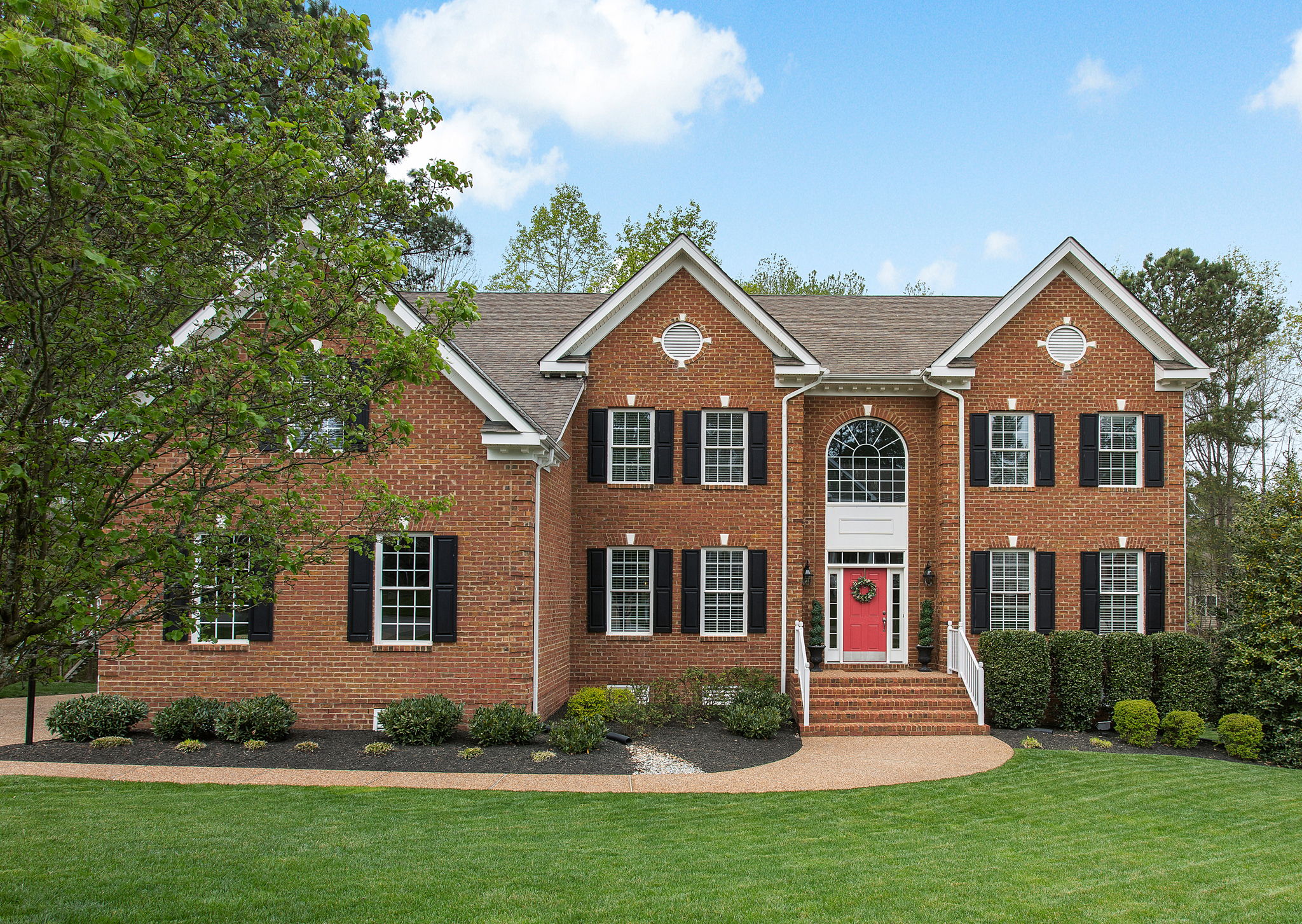 02-Exterior Front