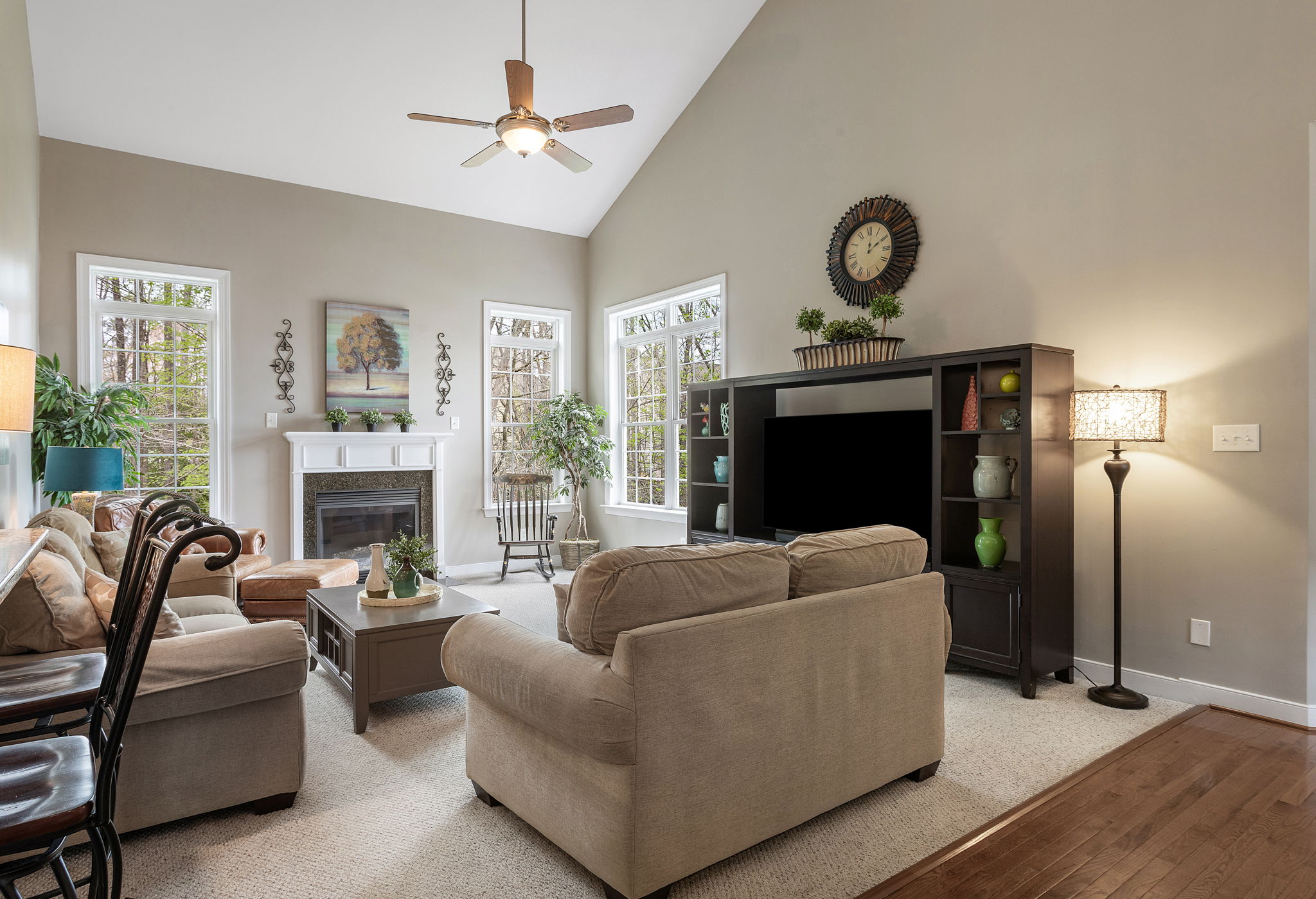 09-Family Room