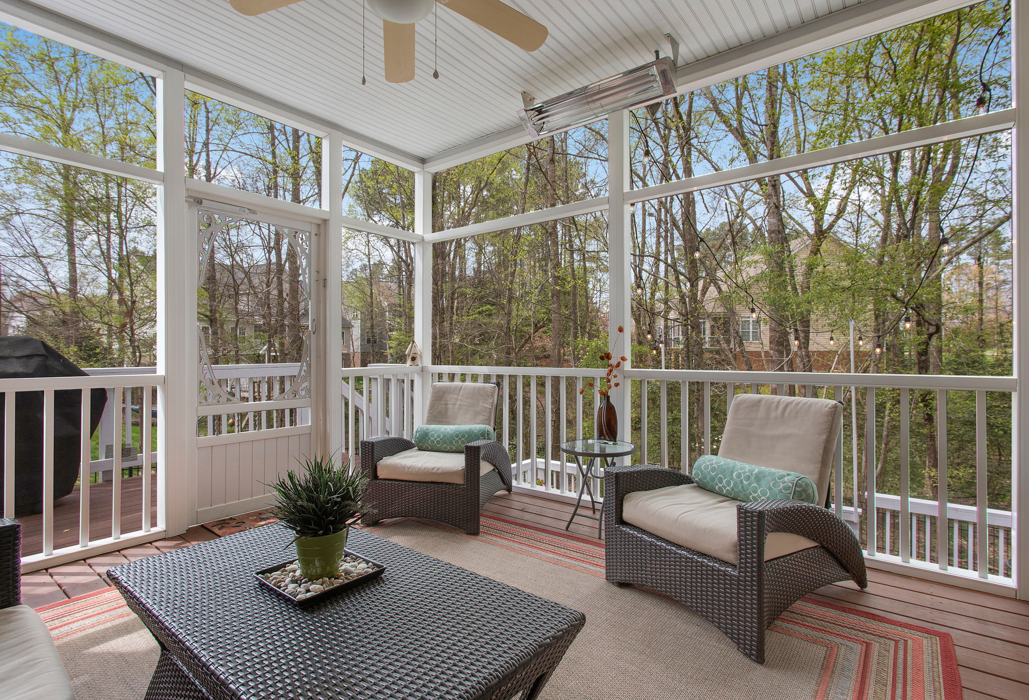 49-Screened Porch
