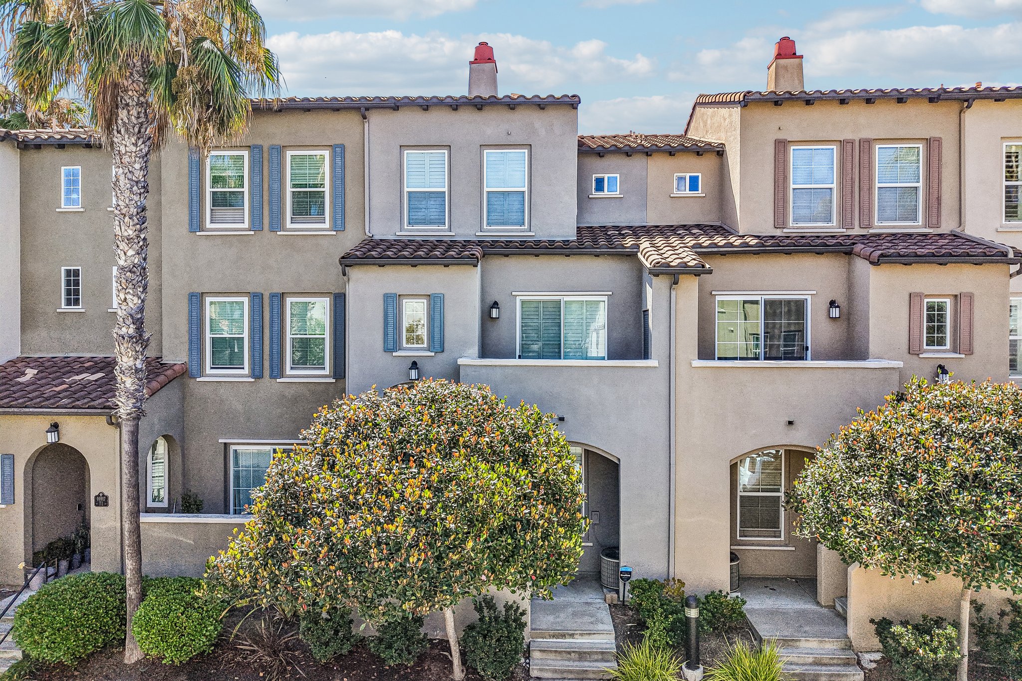 Vasquez Way unit 70-S1006-049.jpg