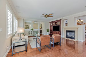 012_1692 Colchester St
