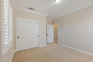 060_1692 Colchester St