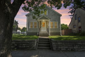  Photo 0