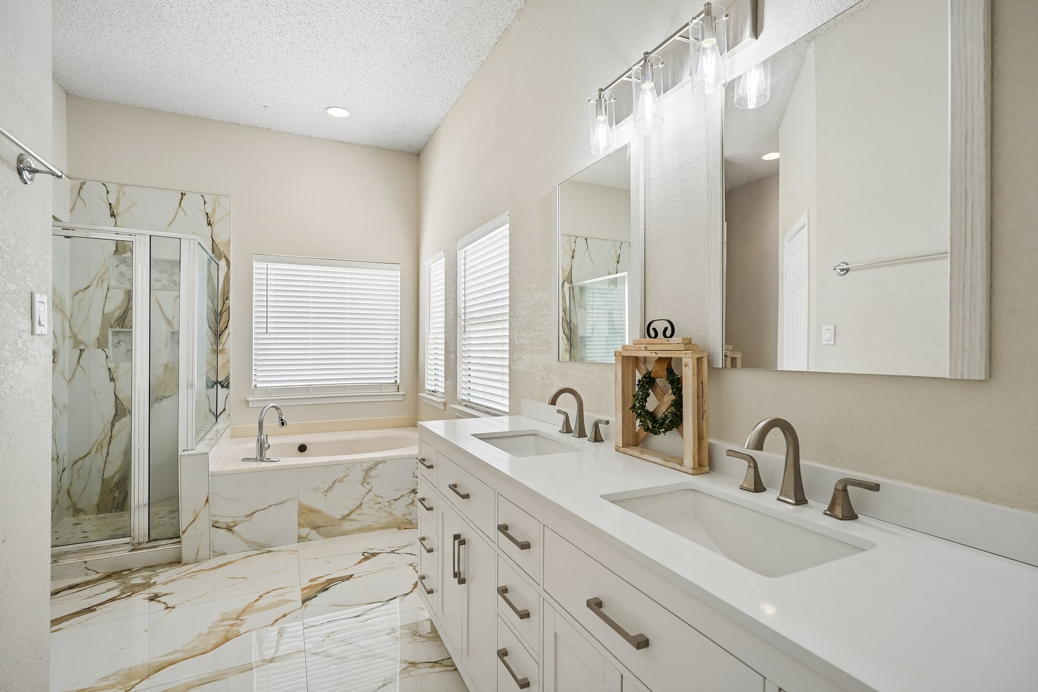 Vista Briar Dr-S1706-030.jpg