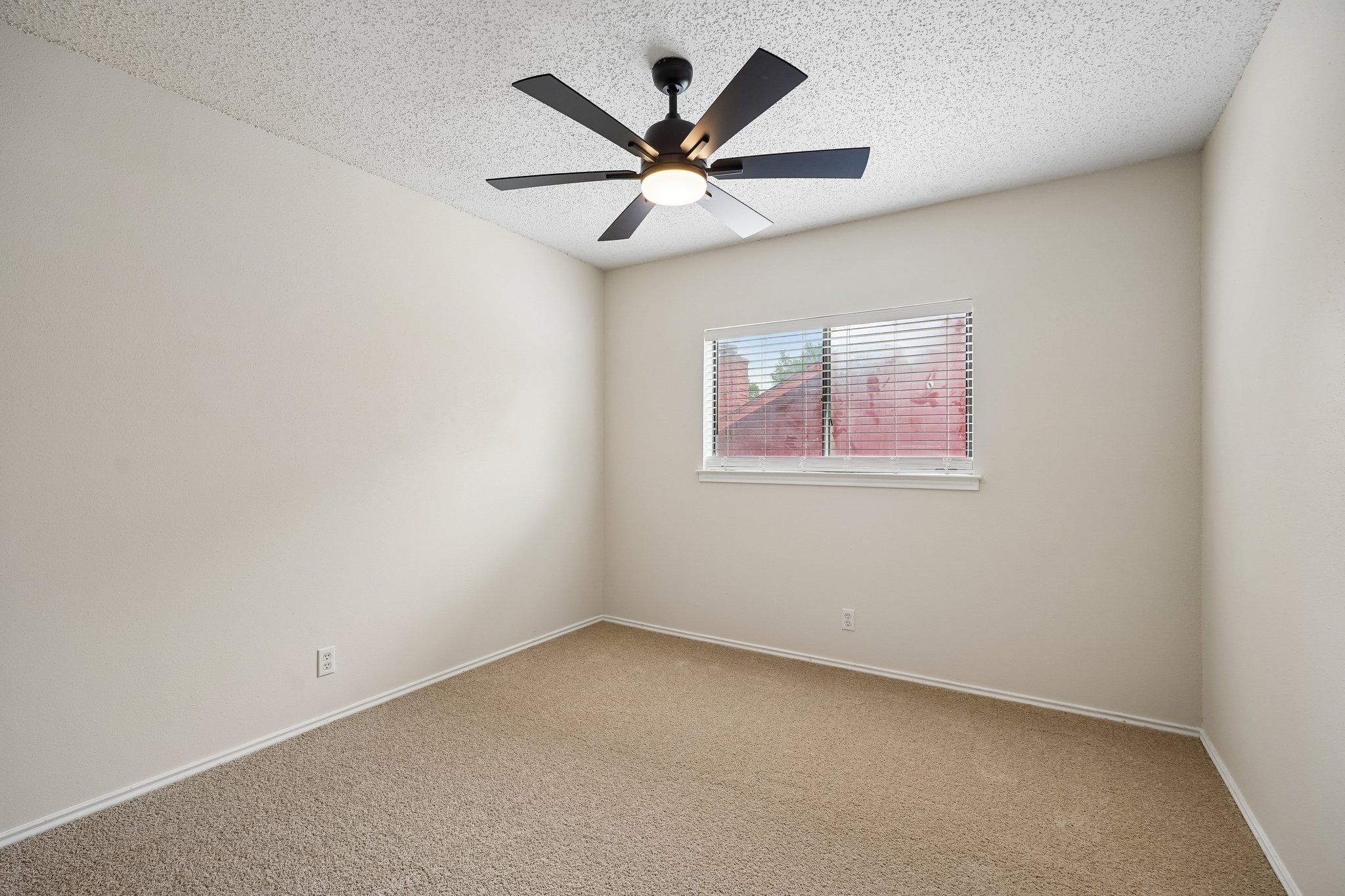 Vista Briar Dr-S1706-044.jpg