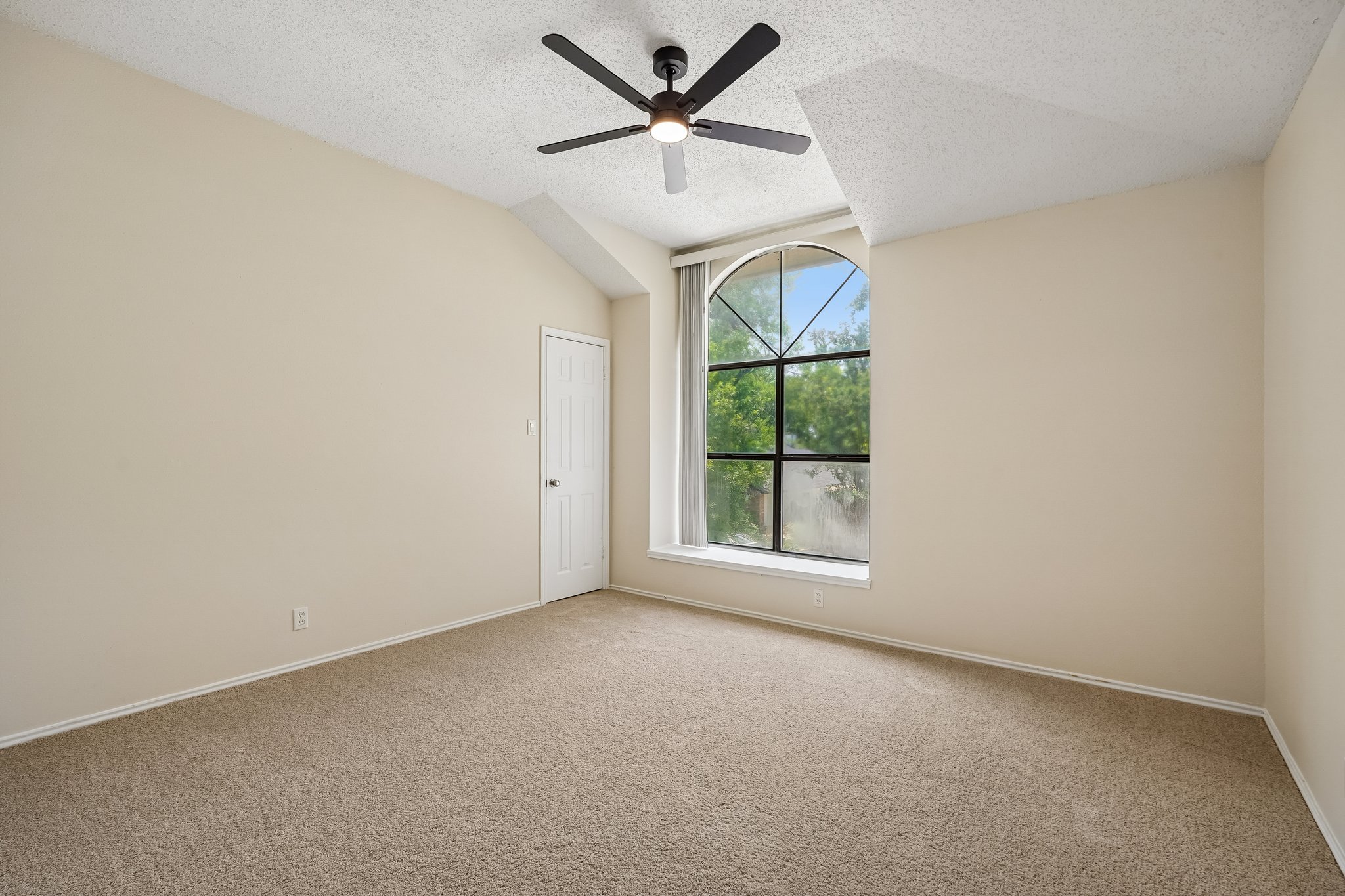 Vista Briar Dr-S1706-049.jpg