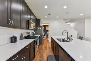Lathrop Ave-L0102-015.jpg