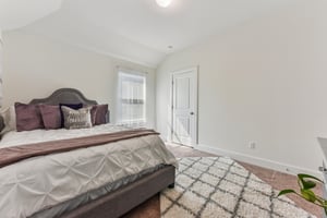 Lathrop Ave-L0102-046.jpg