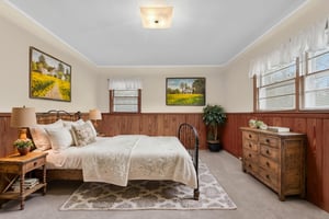 DSC08187 virtually staged.jpeg