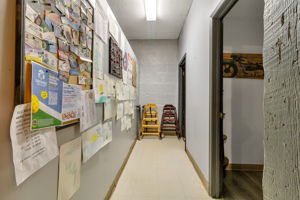  Photo 36