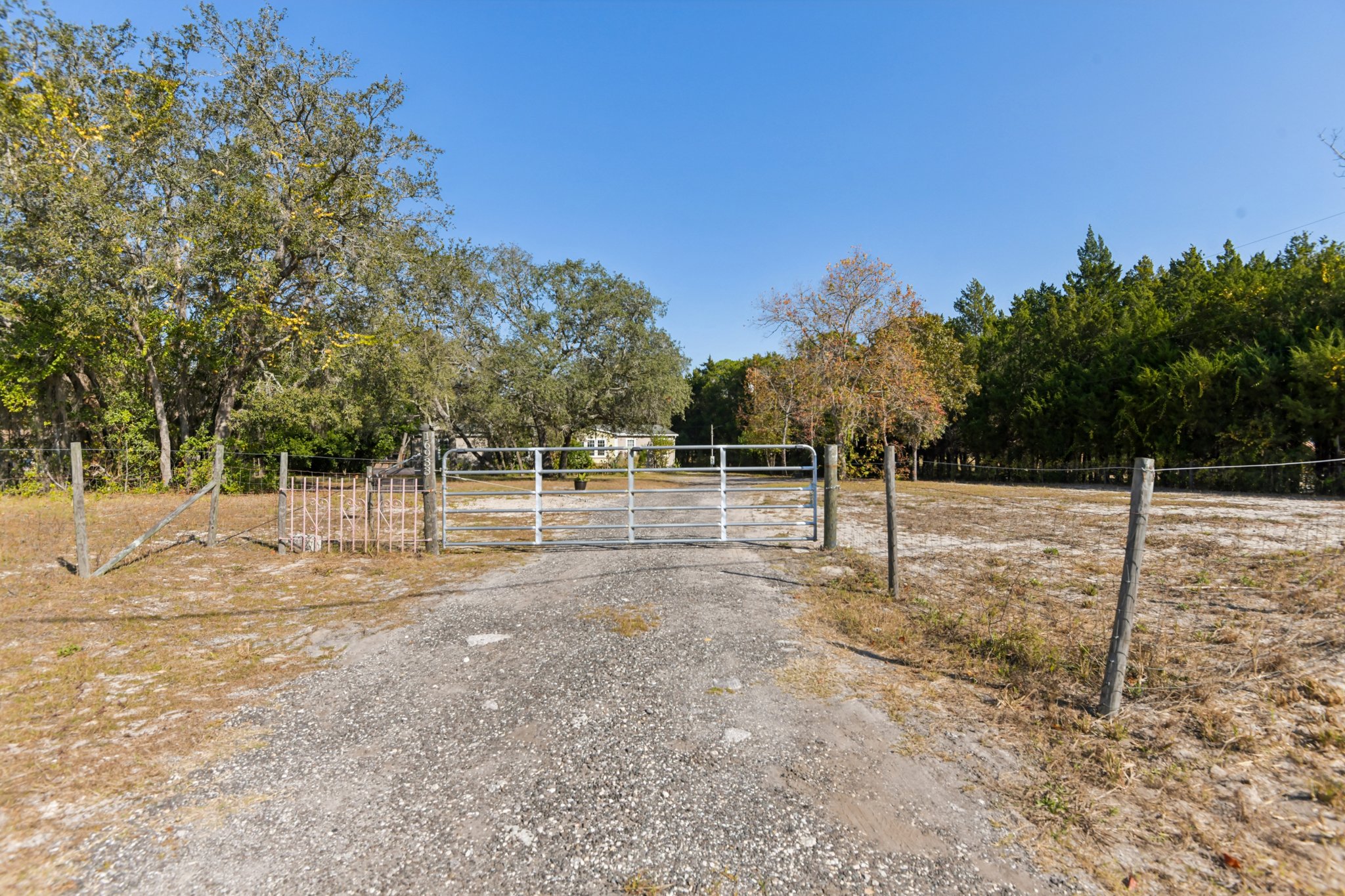 Bosley Dr-S1911-005.jpg