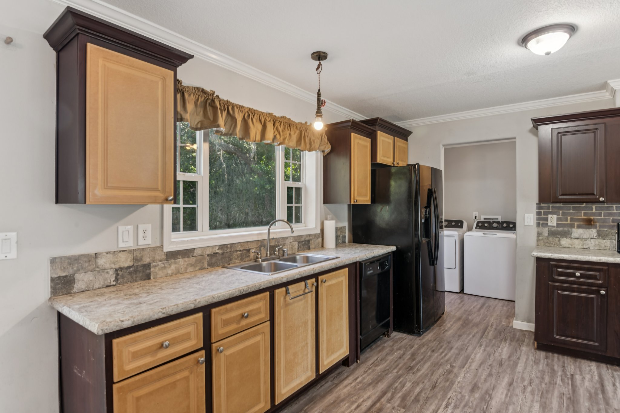 Bosley Dr-S1911-015.jpg