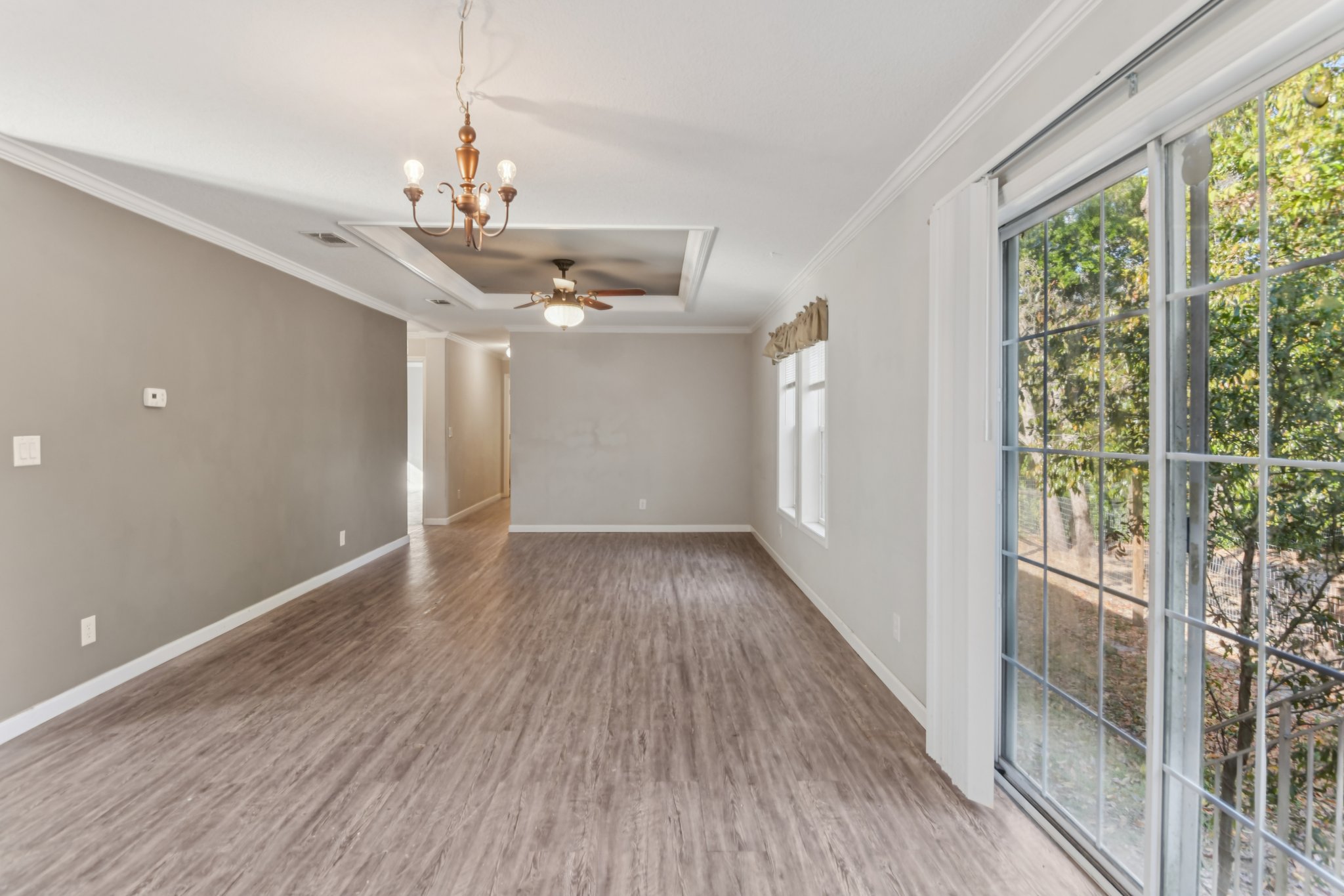 Bosley Dr-S1911-020.jpg