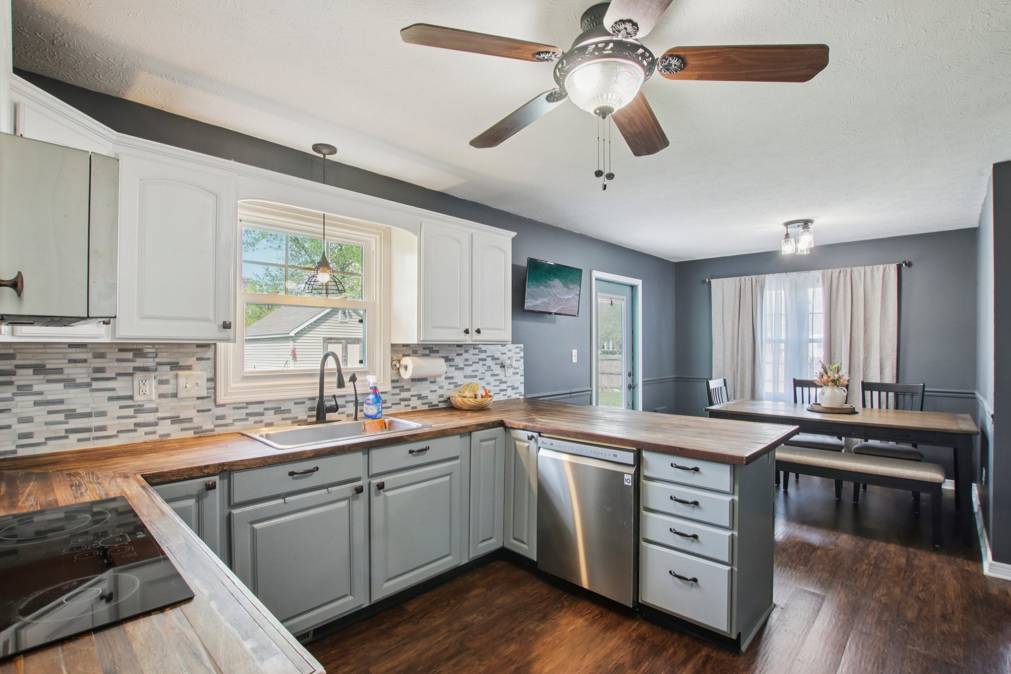Williamsburg Ln-S1004-013.jpg
