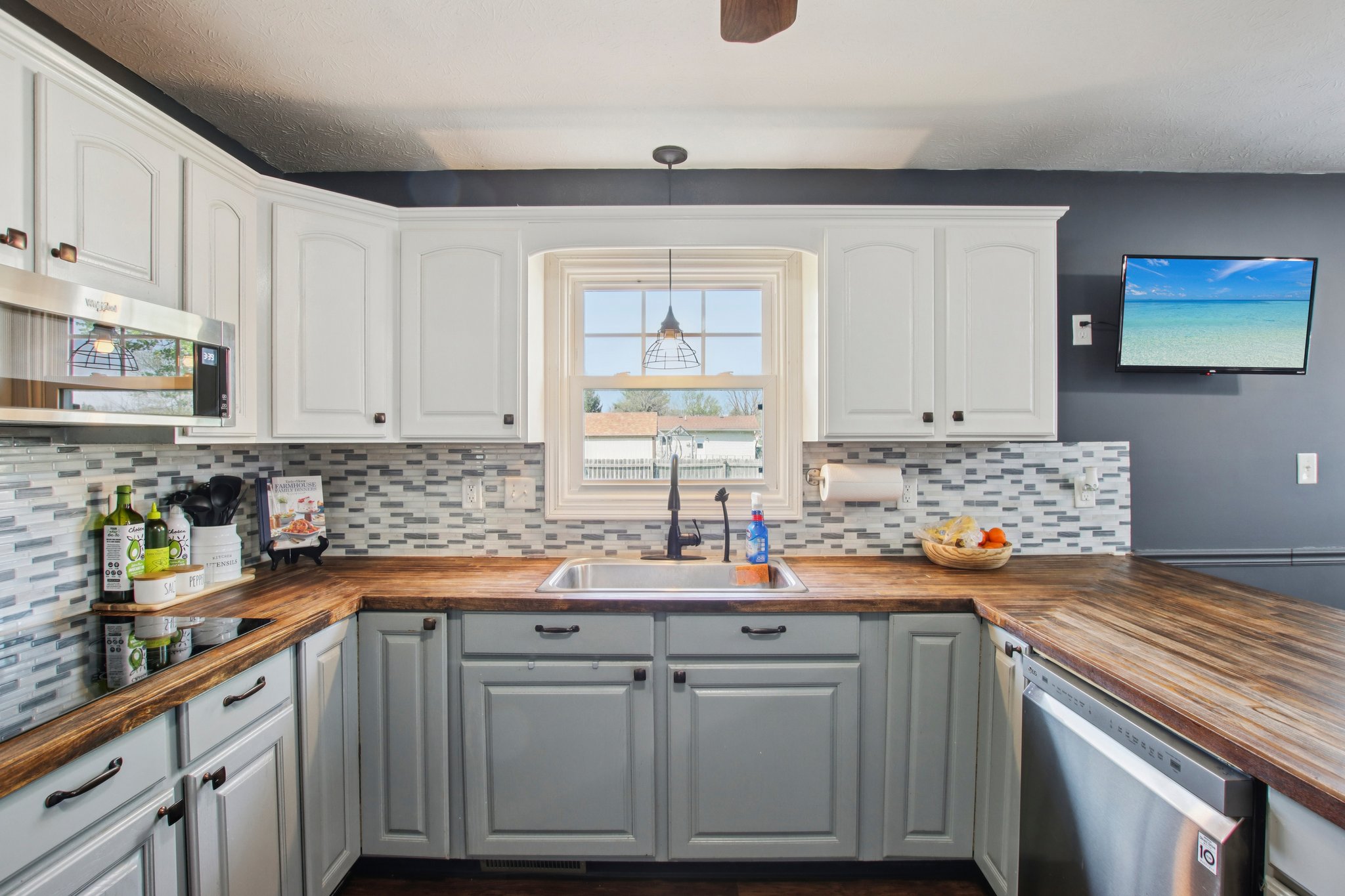 Williamsburg Ln-S1004-015.jpg