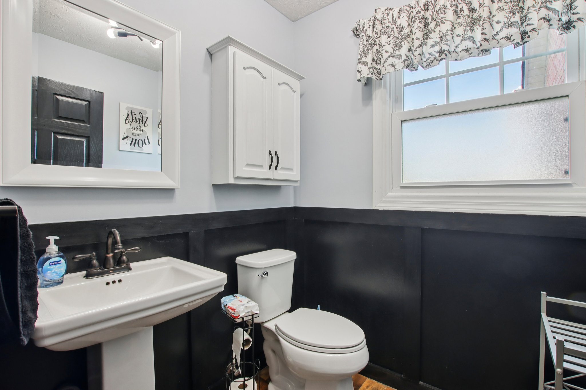 Williamsburg Ln-S1004-017.jpg