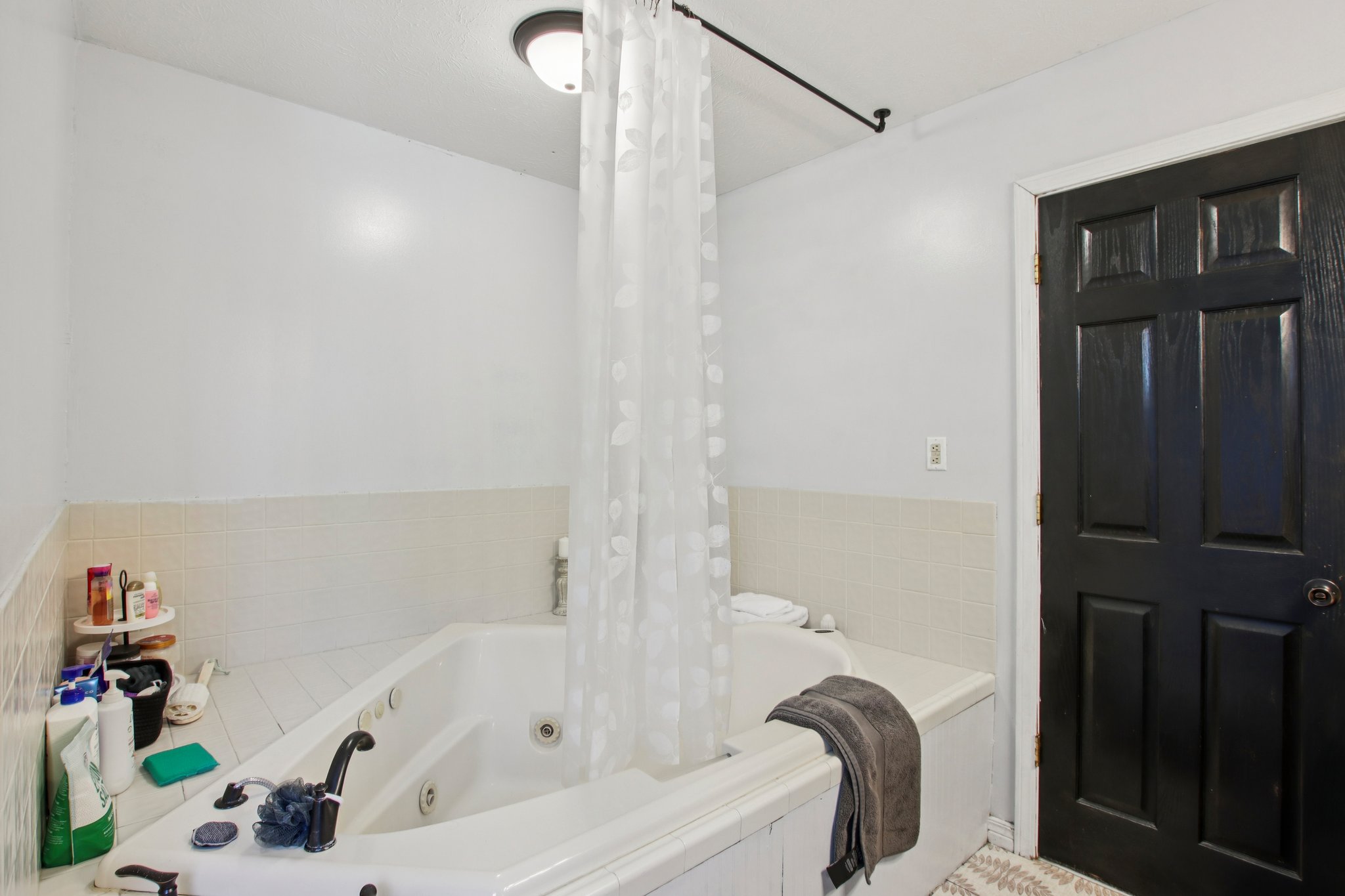 Williamsburg Ln-S1004-028.jpg