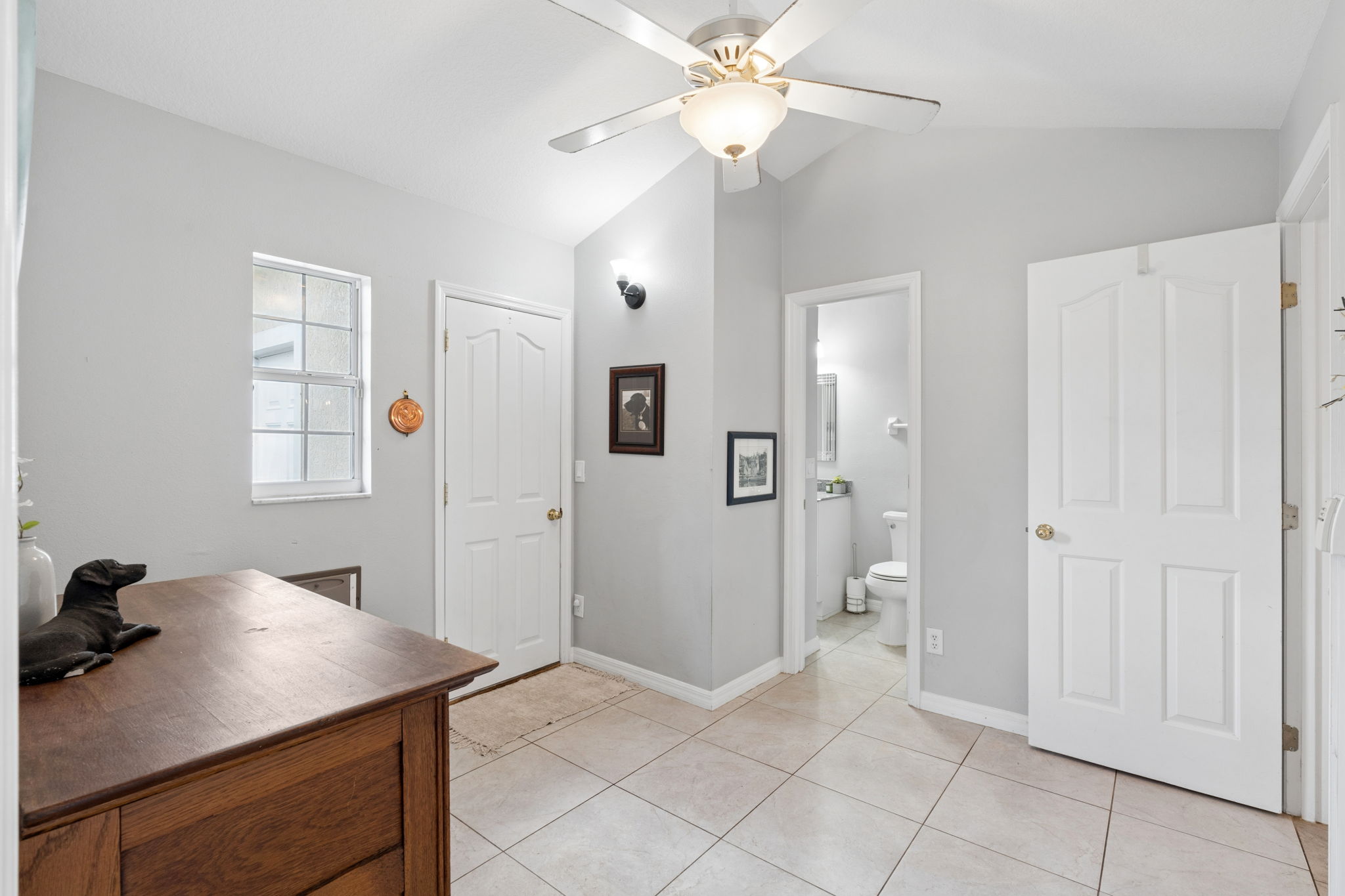 Mud room