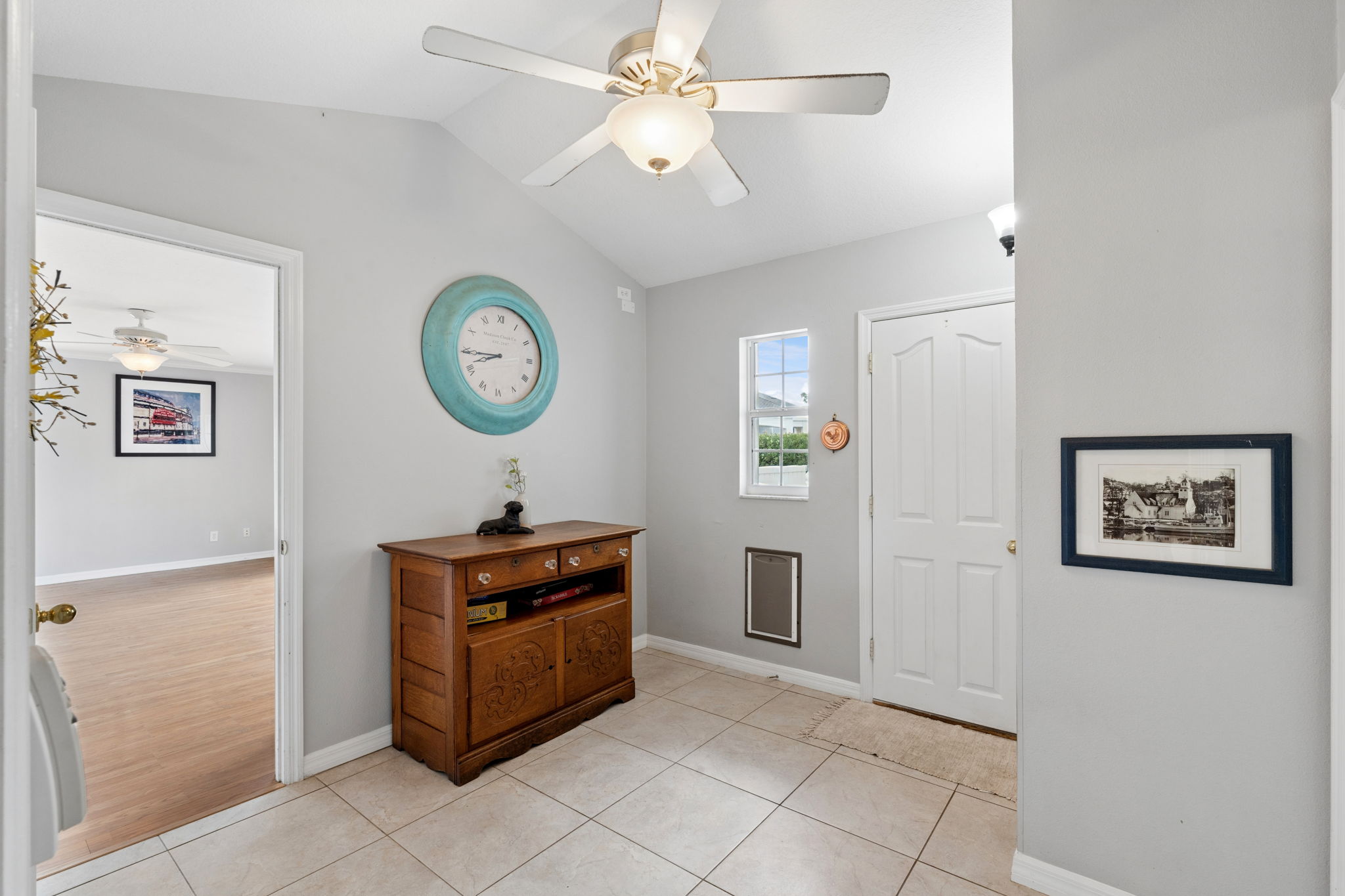 Mud room- entrance from Garage