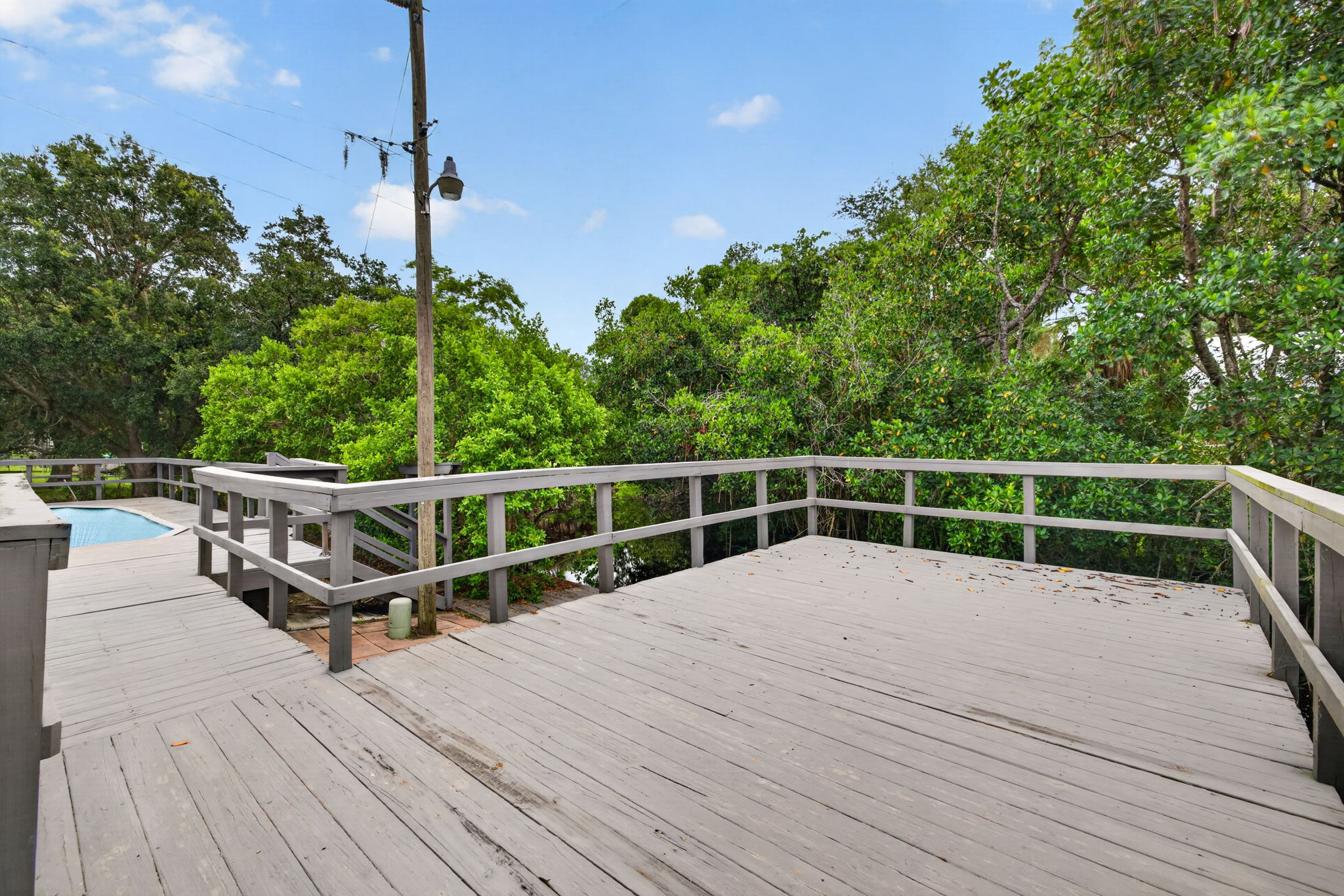 Deck