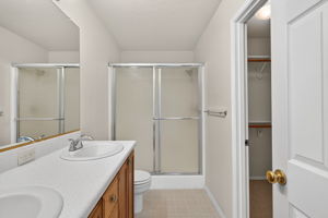  Photo 24