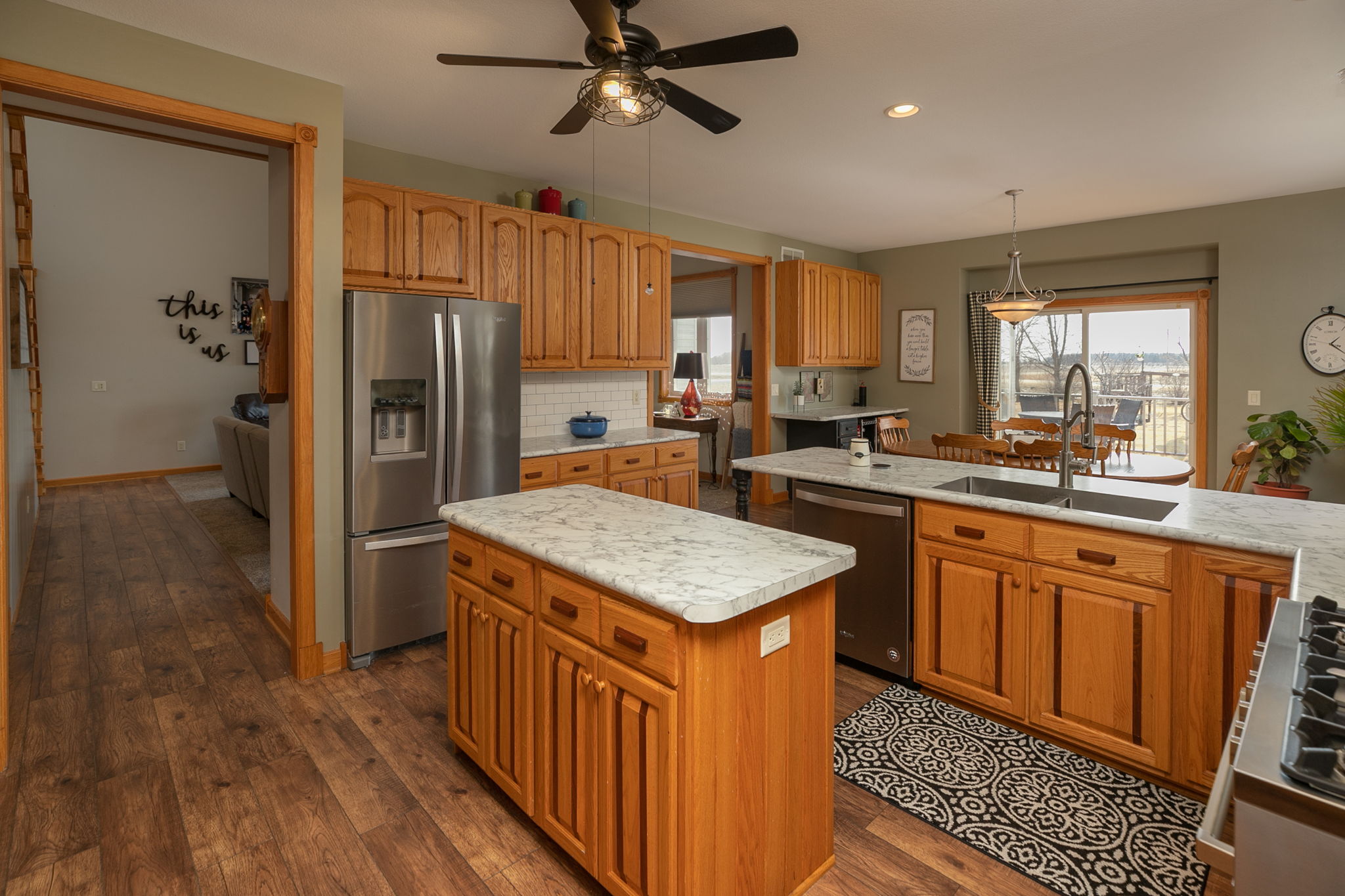 16-Kitchen