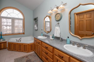 28-Master Bath