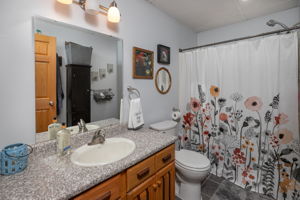 48-Bathroom