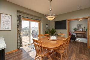 10-Eat in Kitchen