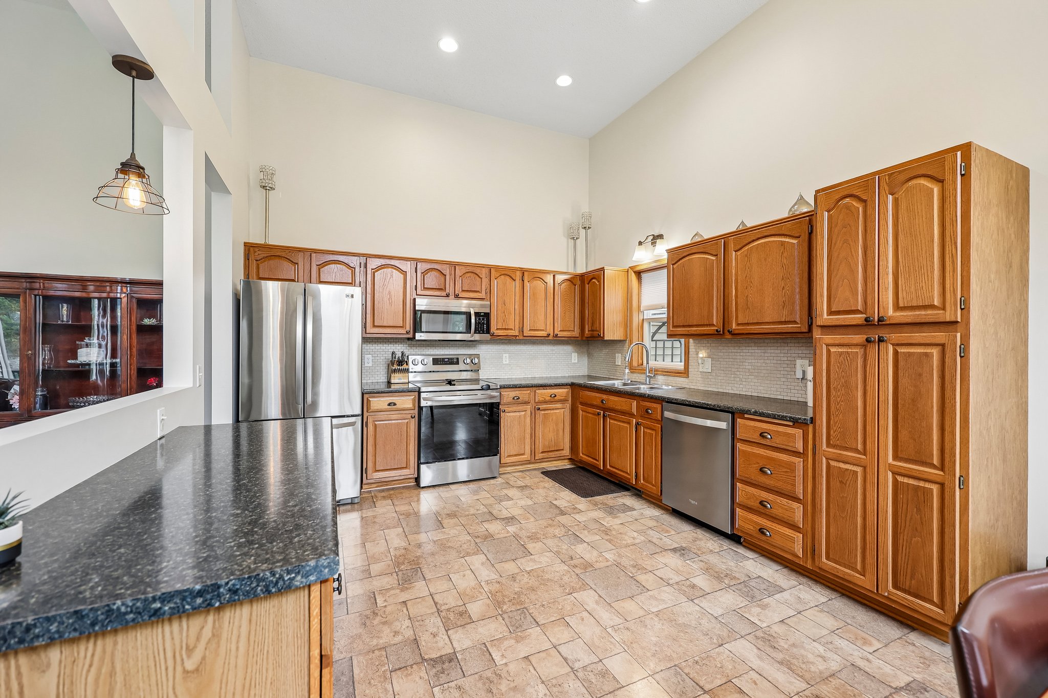 Georgetown Way-S0110-013.jpg