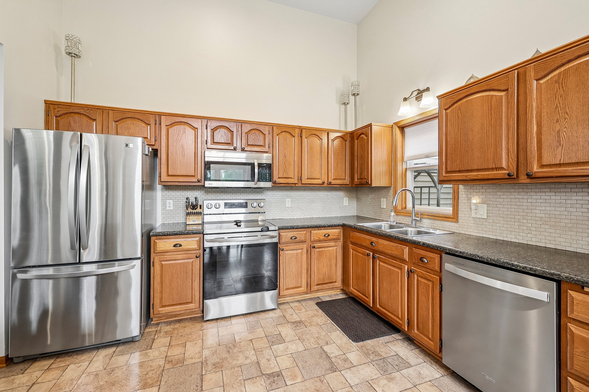 Georgetown Way-S0110-014.jpg