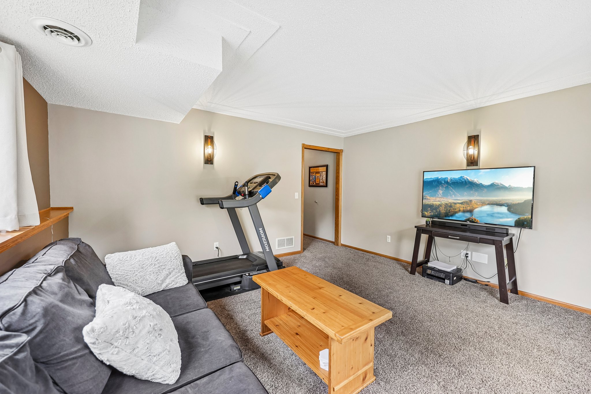 Georgetown Way-S0110-022.jpg